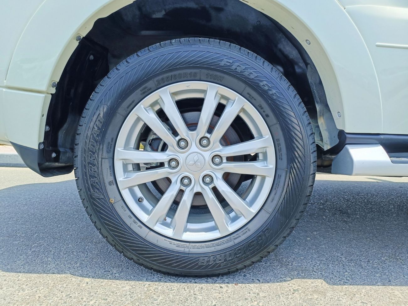 Mitsubishi Pajero // 889 AED Monthly // SUNROOF / ELECTRIC / LEATHER SEAT LOT / FOP (LOT # 16883)