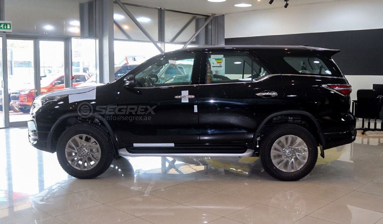 Toyota Fortuner 2025 Model Toyota Fortuner, 4.0L Petrol 4WD 6A/T