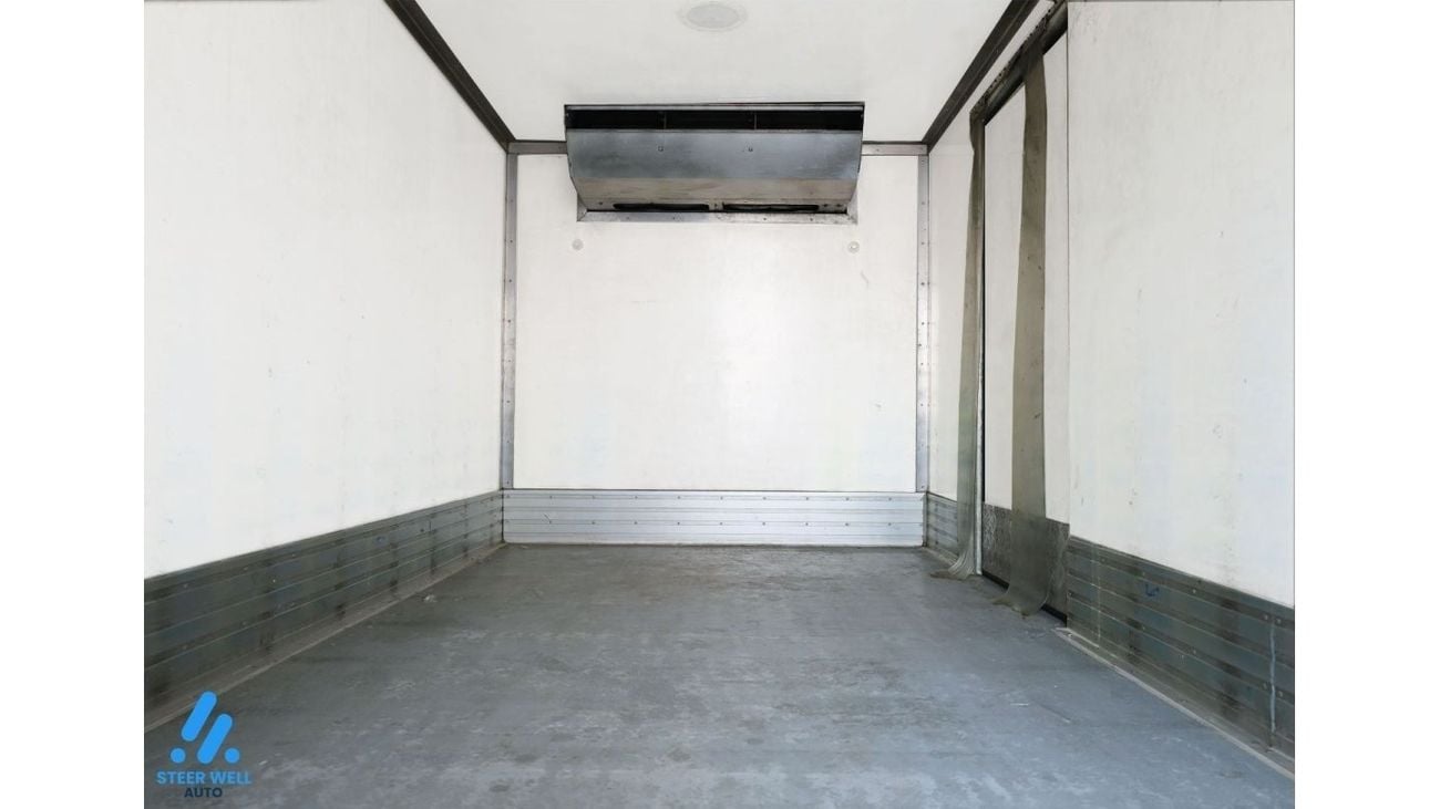 Mitsubishi Fuso Canter Freezer Box 4.2L RWD Thermoking T500 DSL MT- Excellent Condition - Book Now!