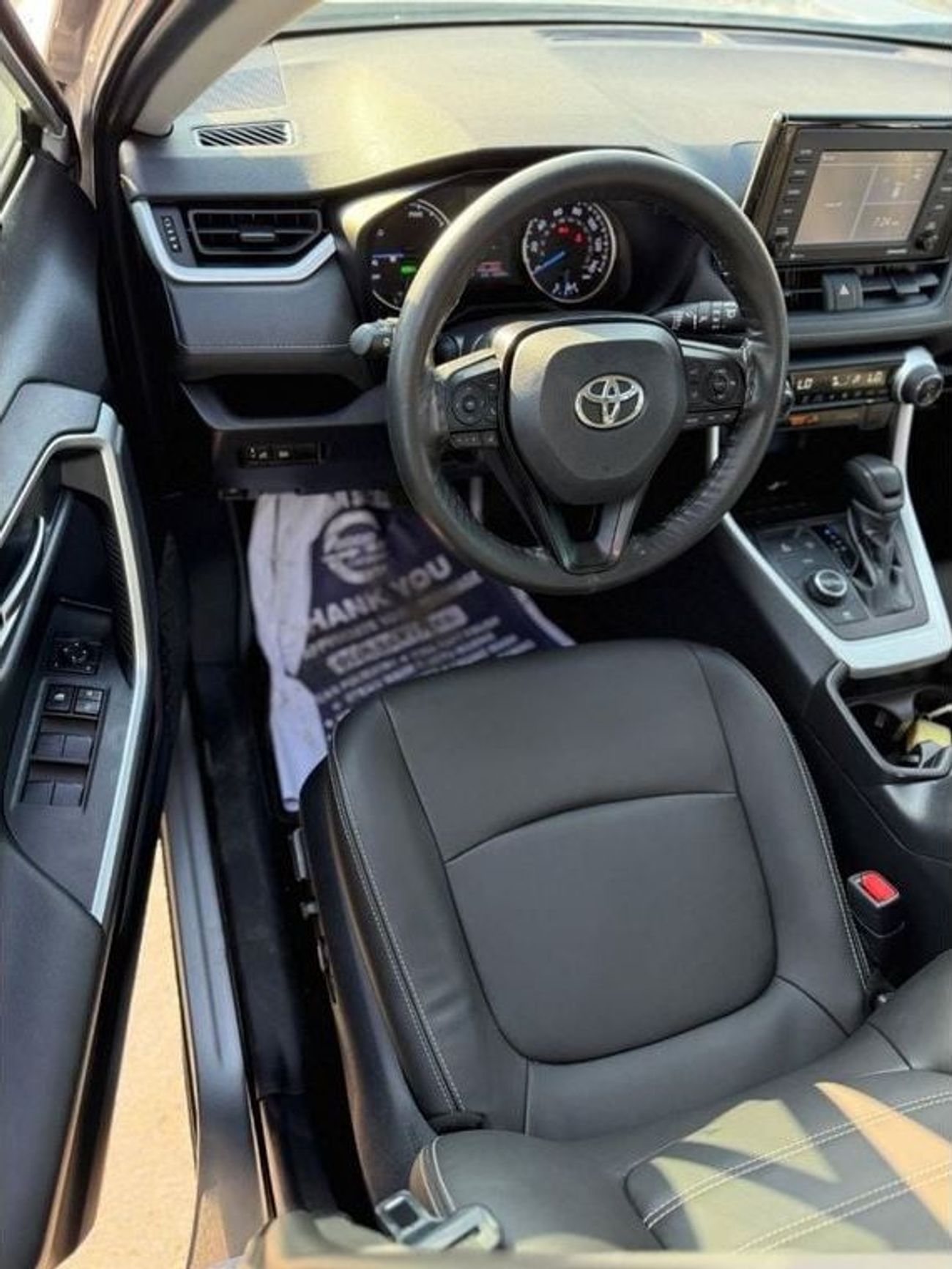 Toyota RAV4 TOYOTA RAV4 HYBRID XLE 2.5L