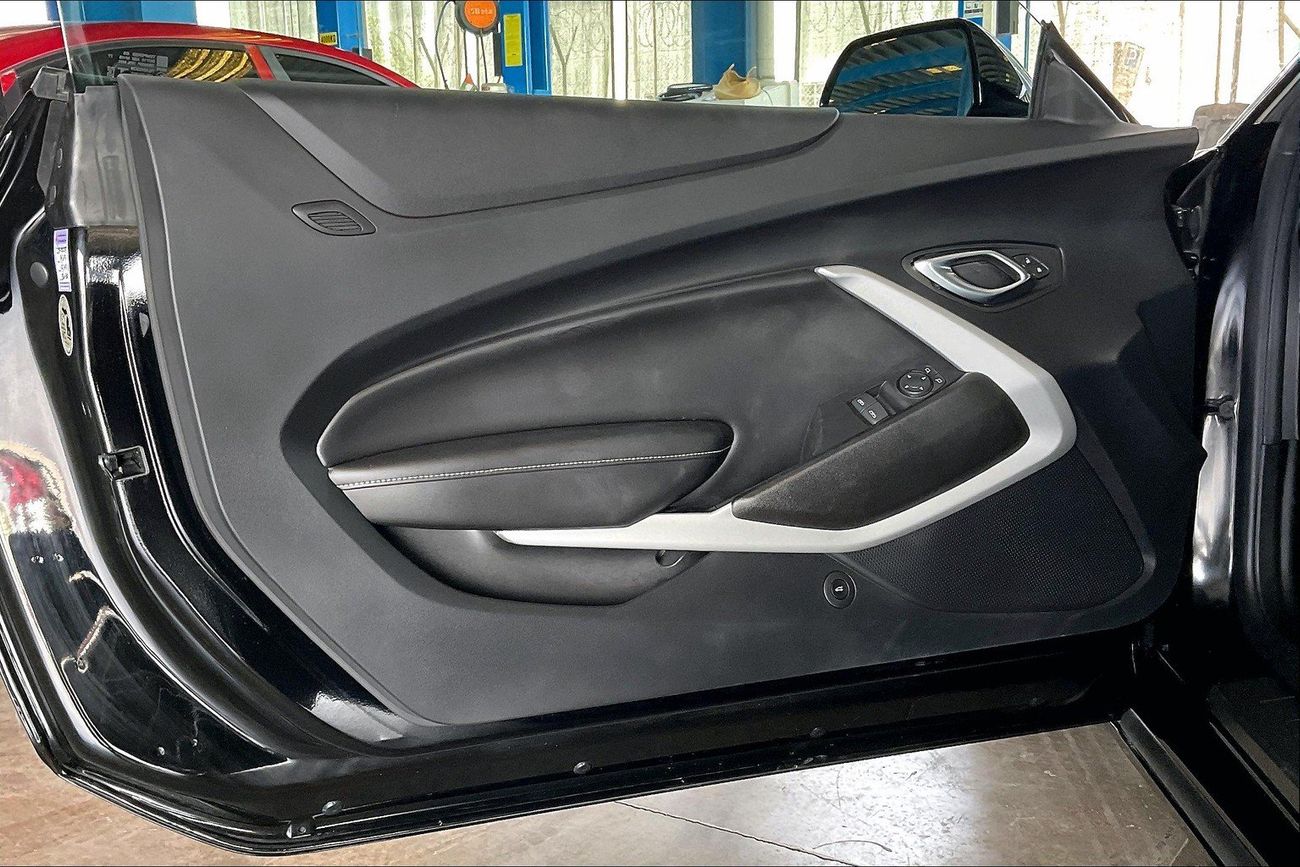 Chevrolet Camaro 1LT | National Day Celebration | Guaranteed Warranty | 0 Down Payment