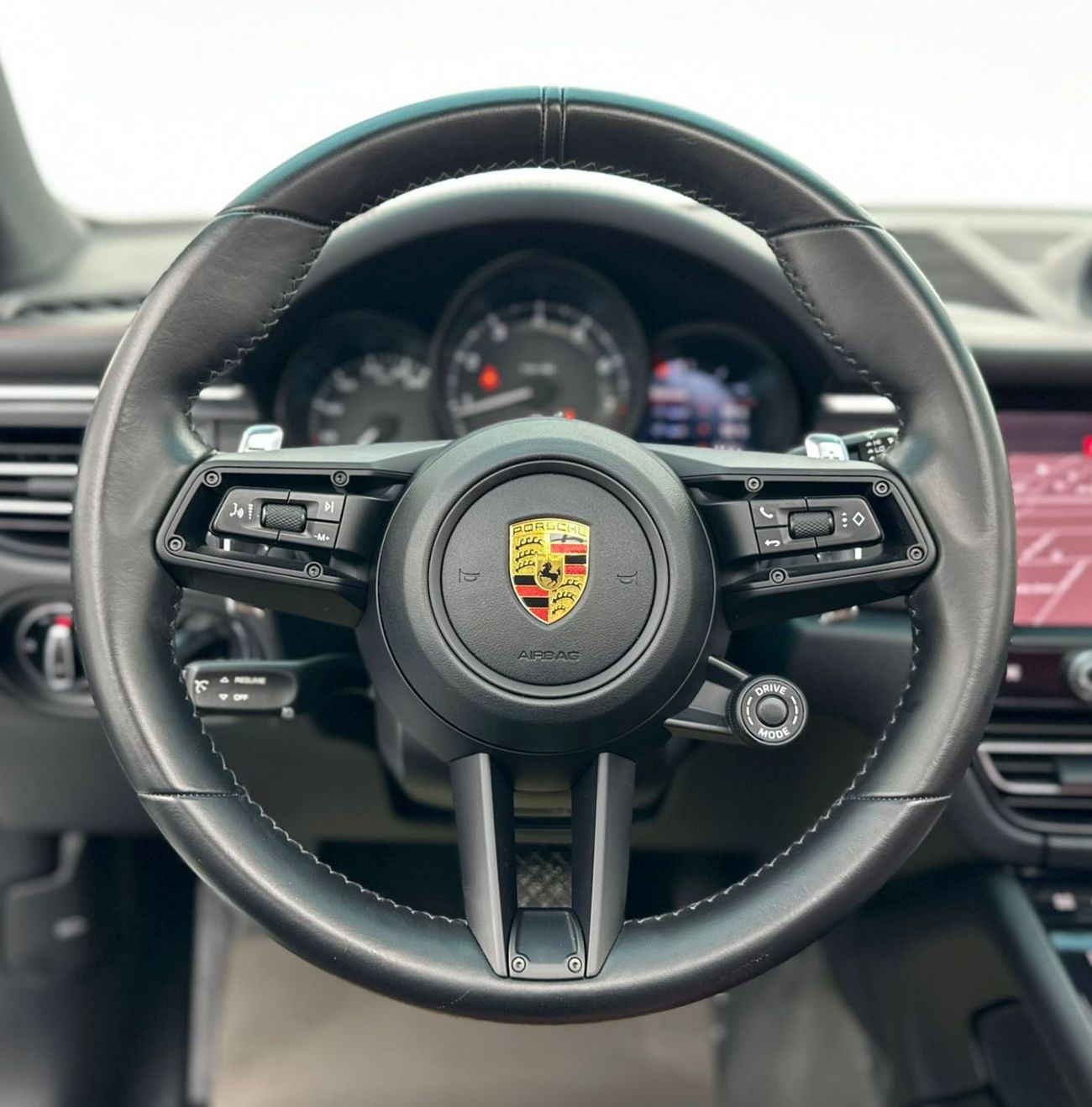 Porsche Macan Std 2.0L (252 HP) 2022 Porsche Macan, 1 Year Warranty Unlimited KM , Porsche Full Service History, G