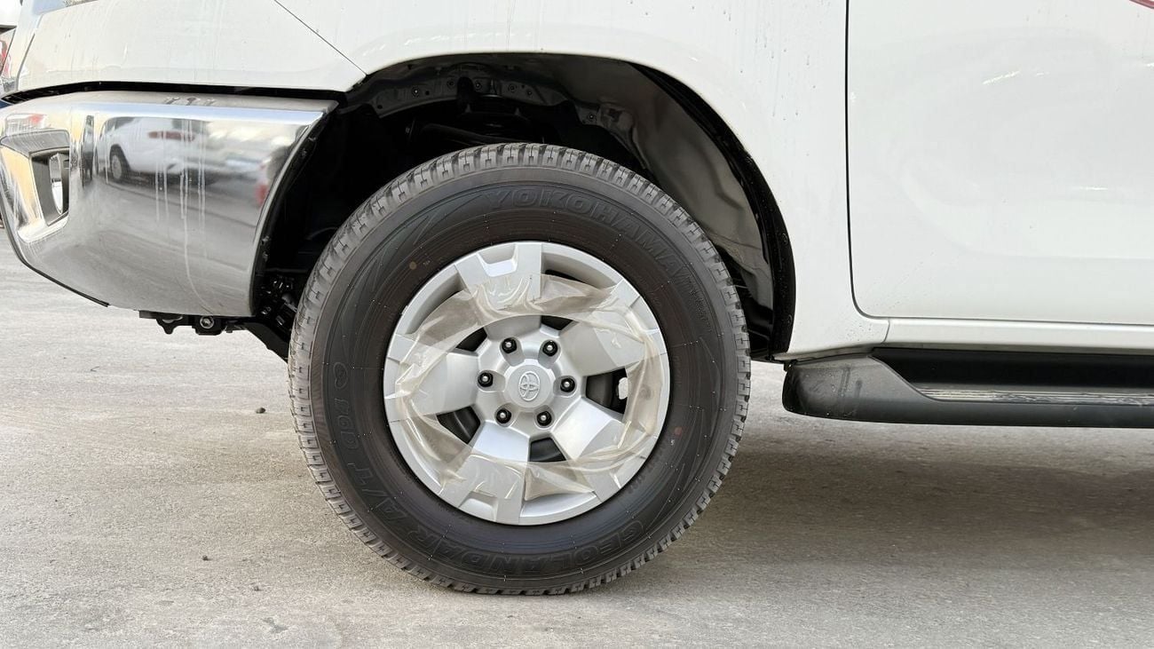 Toyota Hilux DLX 2.4L Diesel Automatic Double Cab 4x4 2026YM