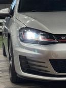 Volkswagen Golf GTI SE