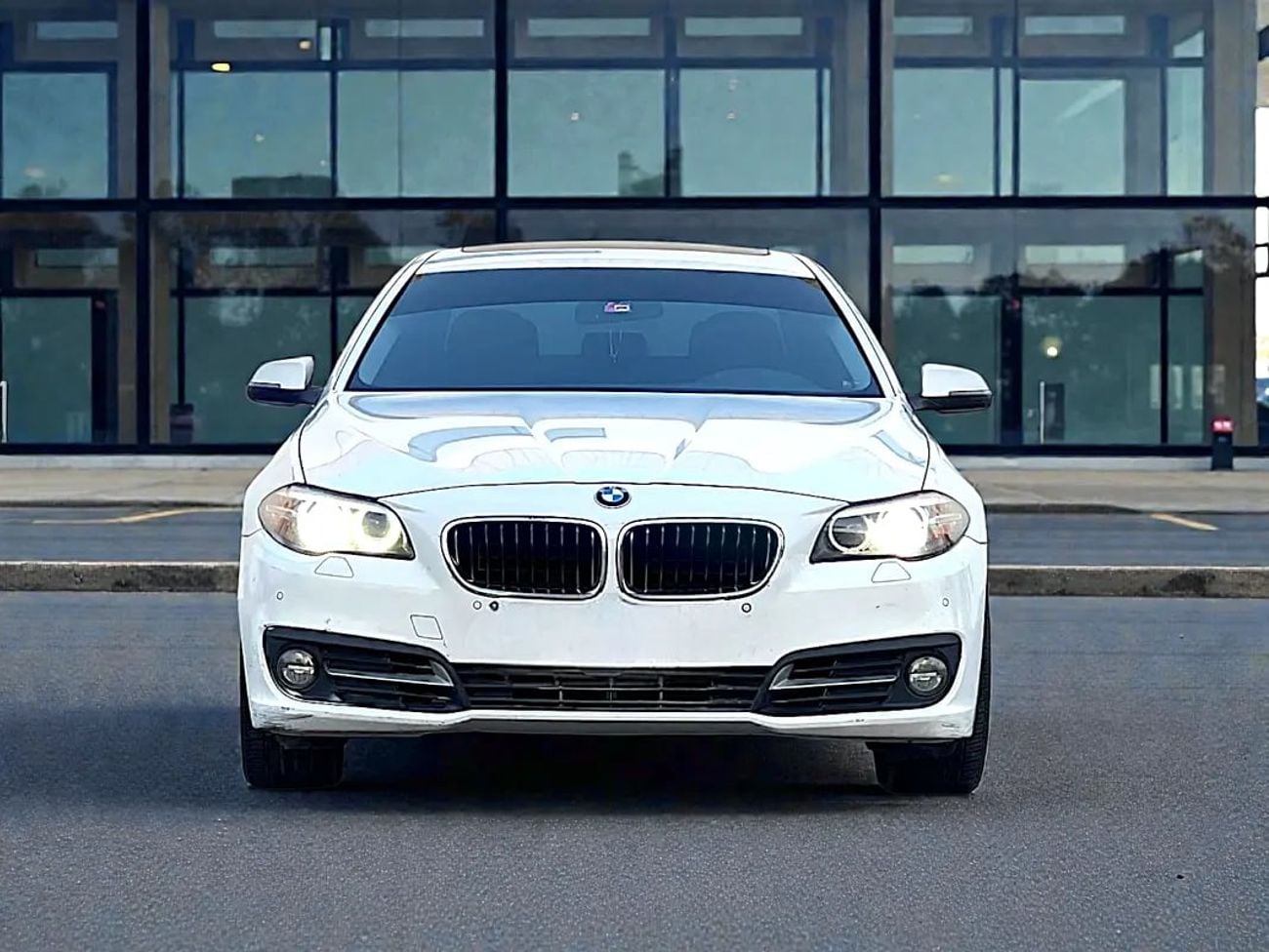 بي أم دبليو 520i 1,800 P.M | 5 SERIES | 520i |EXCLUSIVE | GCC | ORIGINAL PAINT
