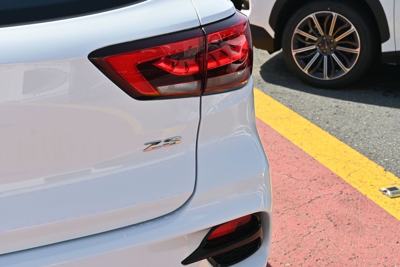 MG ZS MG ZS Luxury 1.5L Petrol Model 2025, Color White