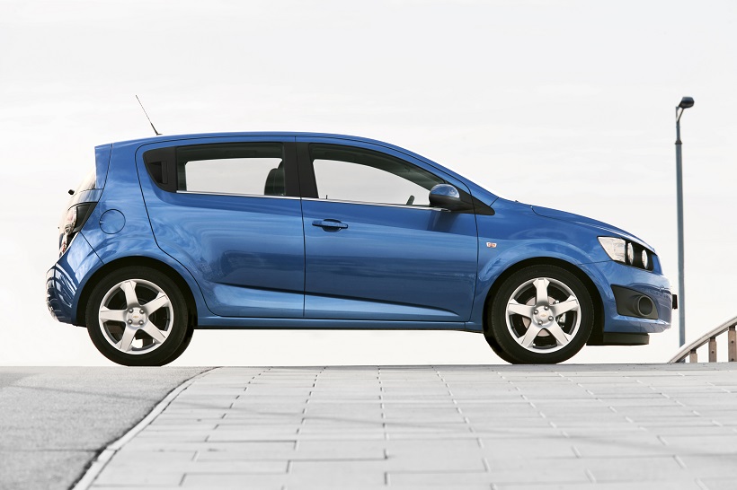 Chevrolet Sonic exterior - Side Profile