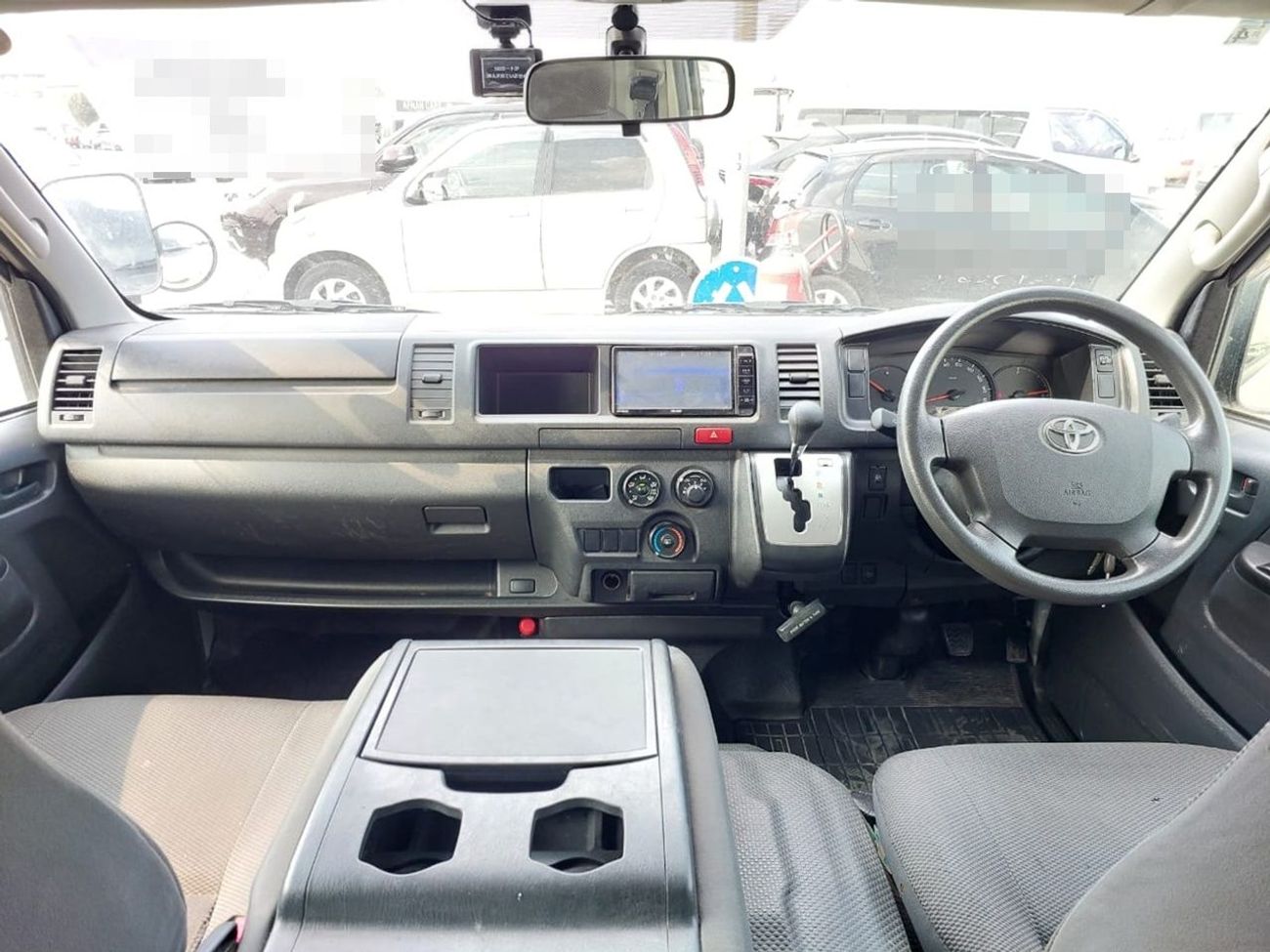 Toyota Hiace TOYOTA HIACE VAN RHD 2015 MODEL 3.0 L DIESEL AUTOMATIC(PM15267)