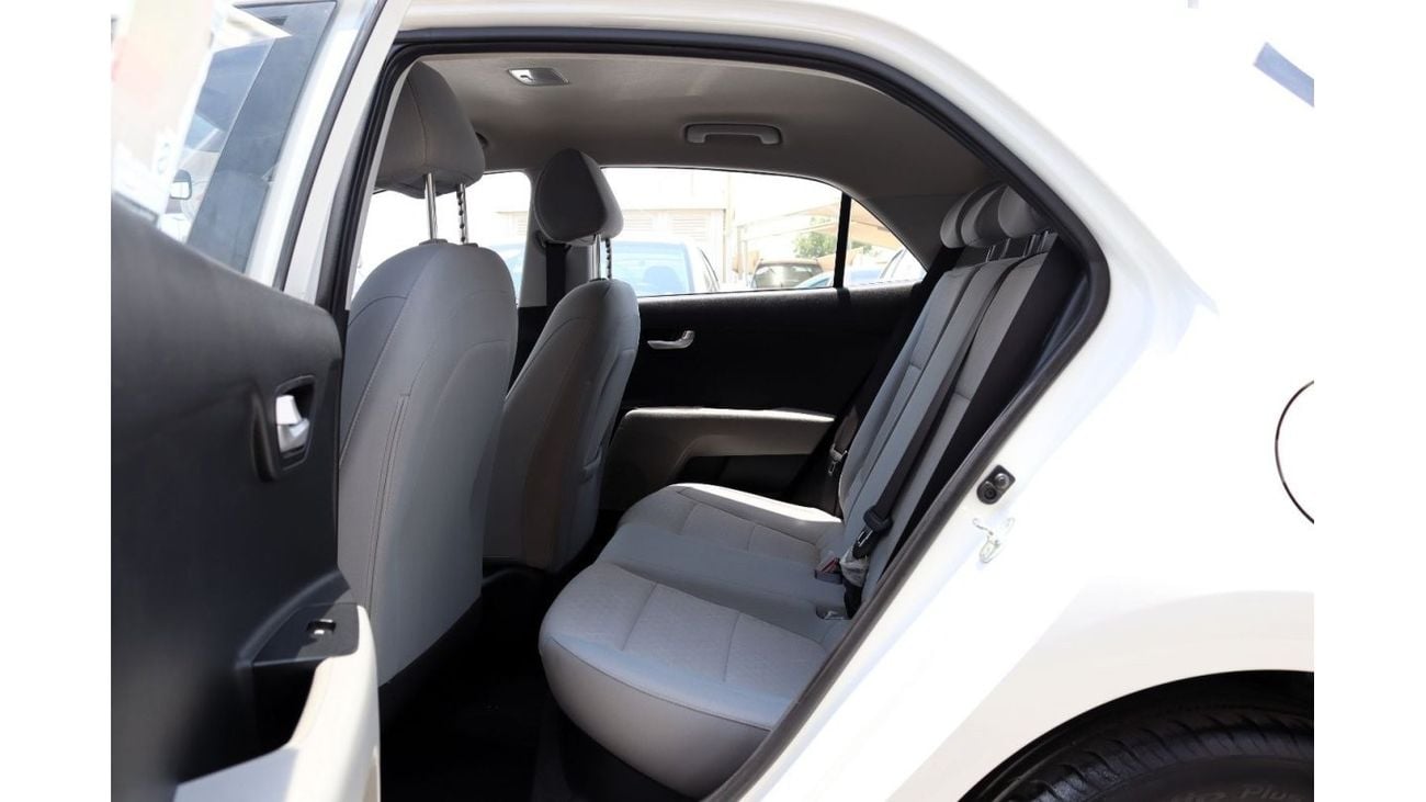 Kia Rio LX ACCIDENTS FREE - GCC - ORIGINAL PAINT - ENGINE 1400 CC - PERFECT CONDITION INSIDE OUT