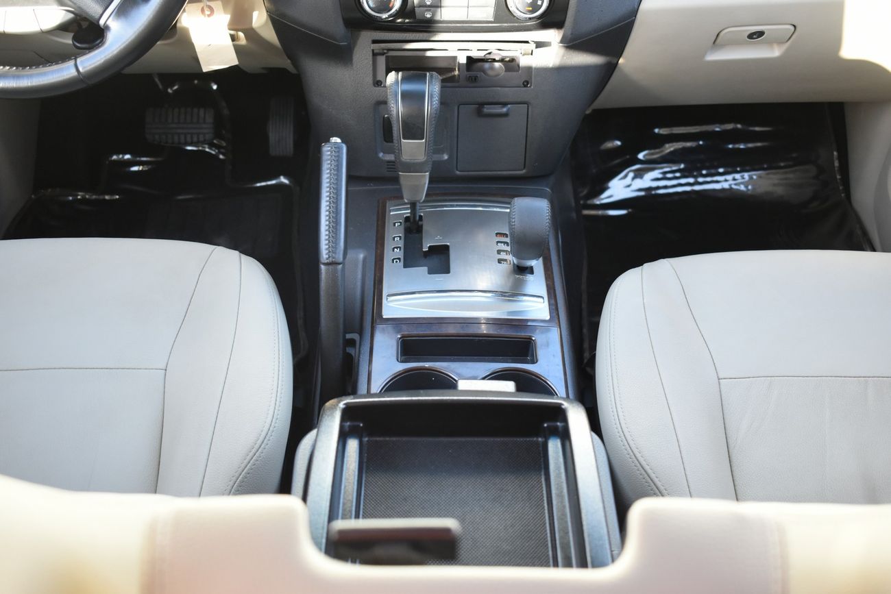 Mitsubishi Pajero 3.8 - V6 - GLS/Full Option - GCC Spec - WHT - 2019