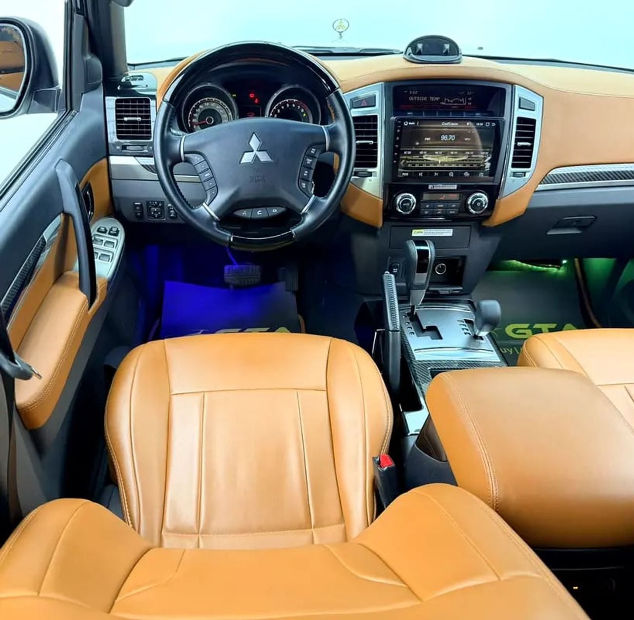 Mitsubishi Pajero GLS H/L SIGNATURE EDI Signature Edition, Warranty, Full Service History, Low Km, Fully Loaded, GCC