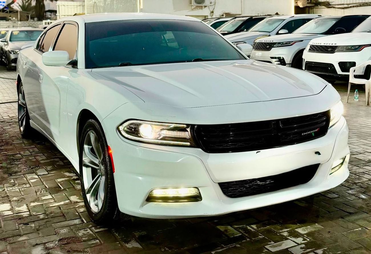 Dodge Charger SXT