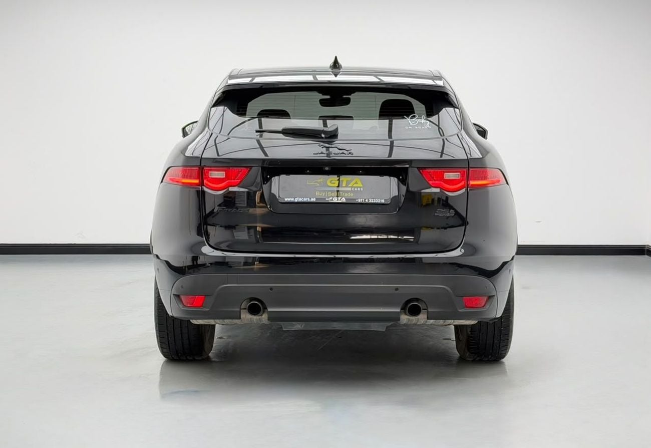 جاكوار F بيس R-SPORT