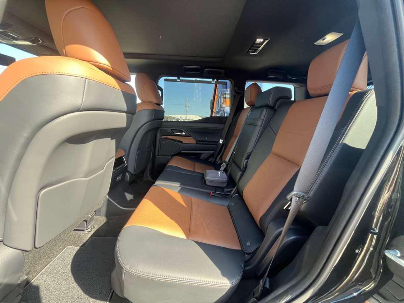 Lexus GX550 3.4L PETROL A/T LUXURY PLUS FULL OPTION