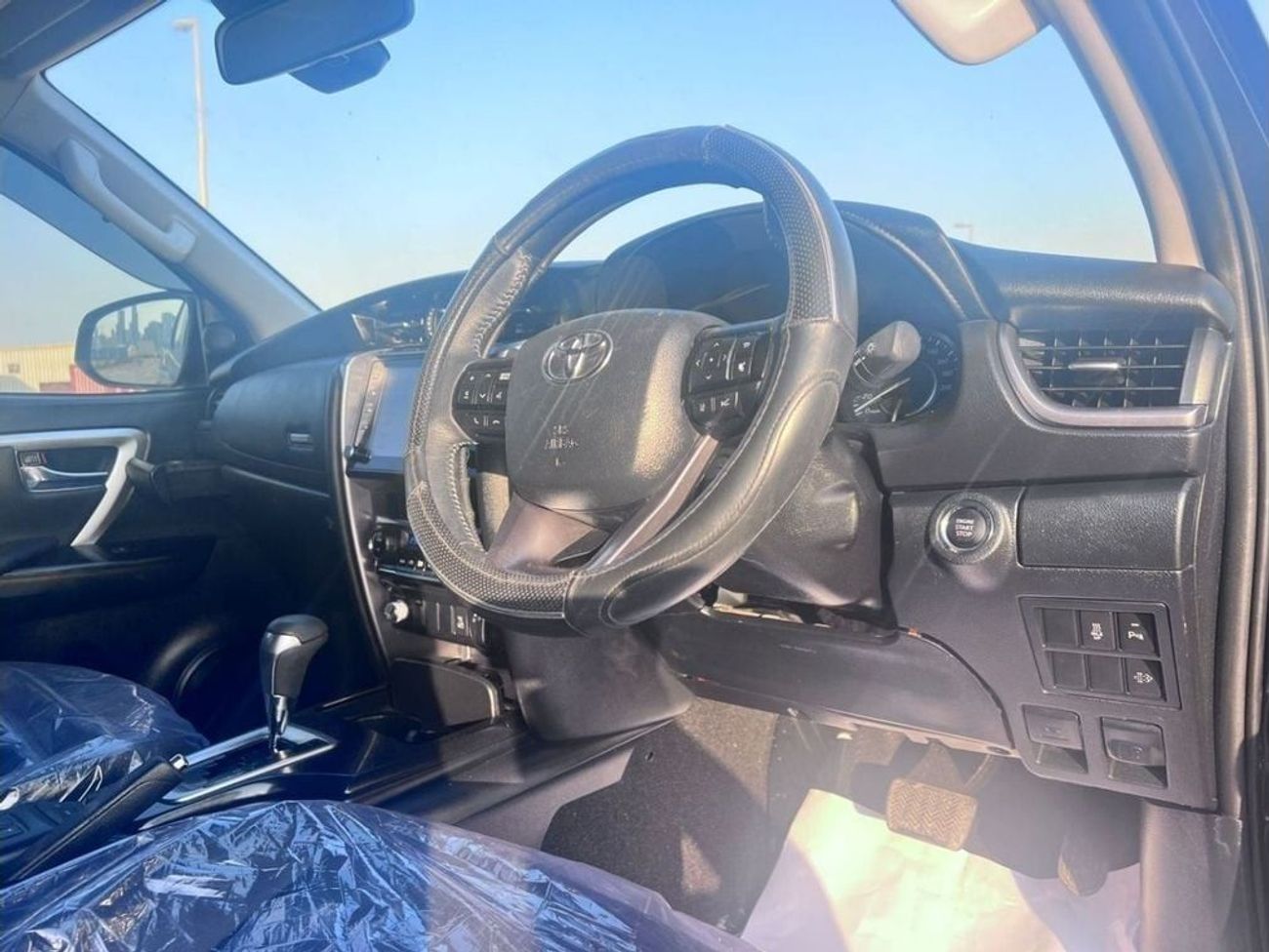 Toyota Fortuner diesel 2.8 liter right hand drive leather seats push start back camera