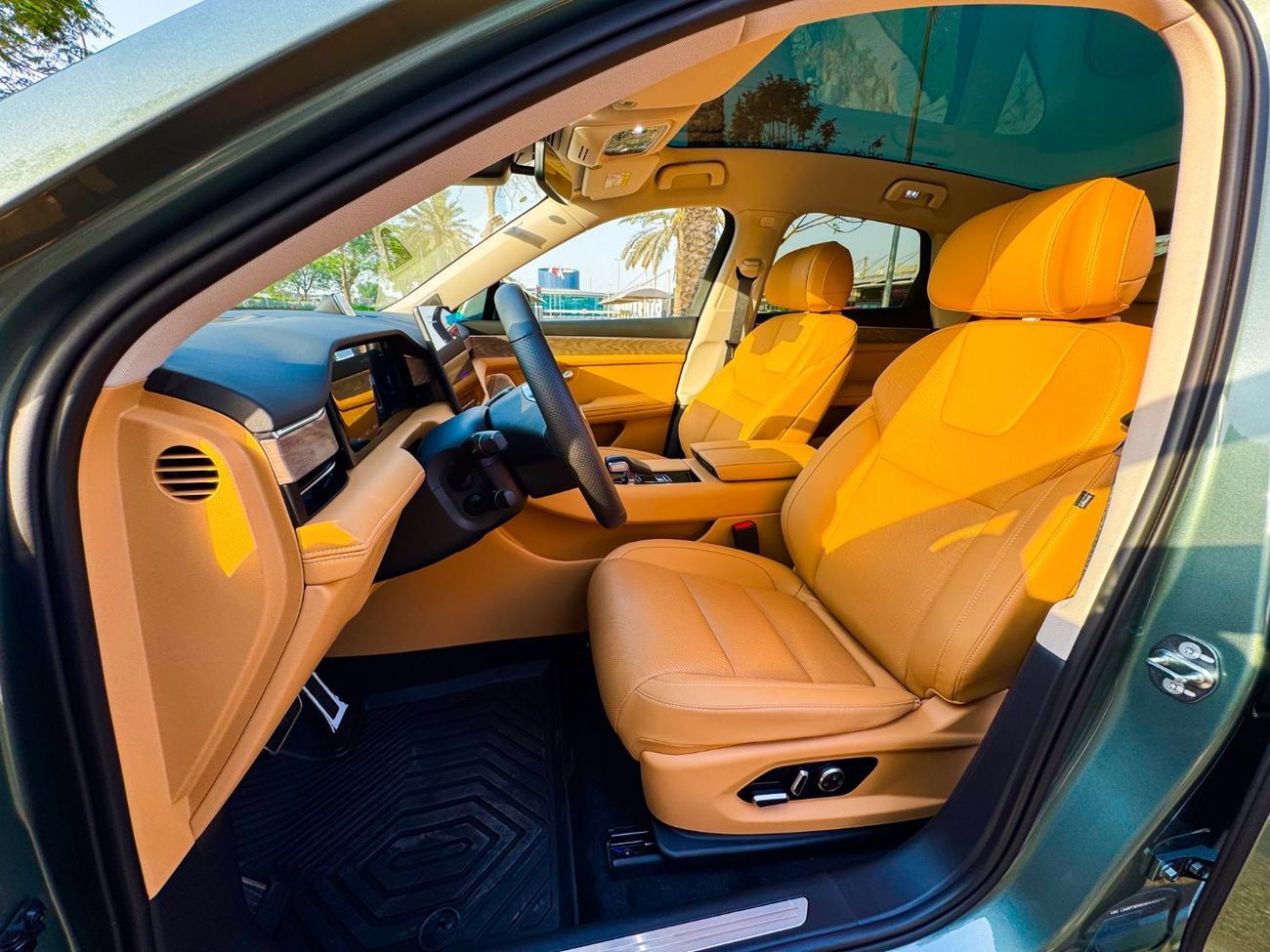 Seres 5 2025 Seres 5 Comfortline RWD / 1.5T Hybrid (Plug-In) / 40 kWh / 263 hp / Gcc Specs / Dealer Warranty