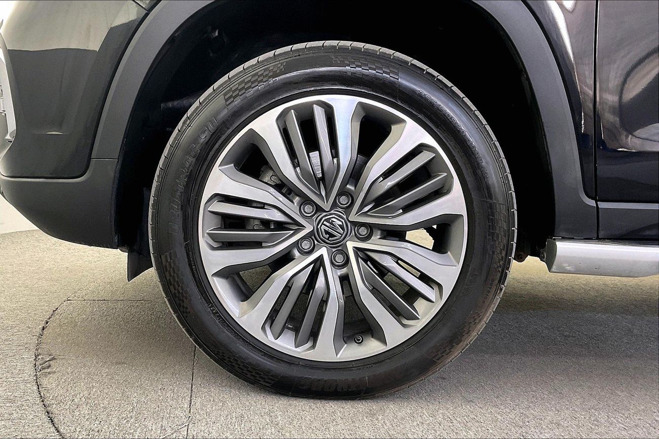 أم جي RX8 Luxury | شامل الضمان | 0 ﺪﻔﻋﺓ ﺃﻮﻟﻯ