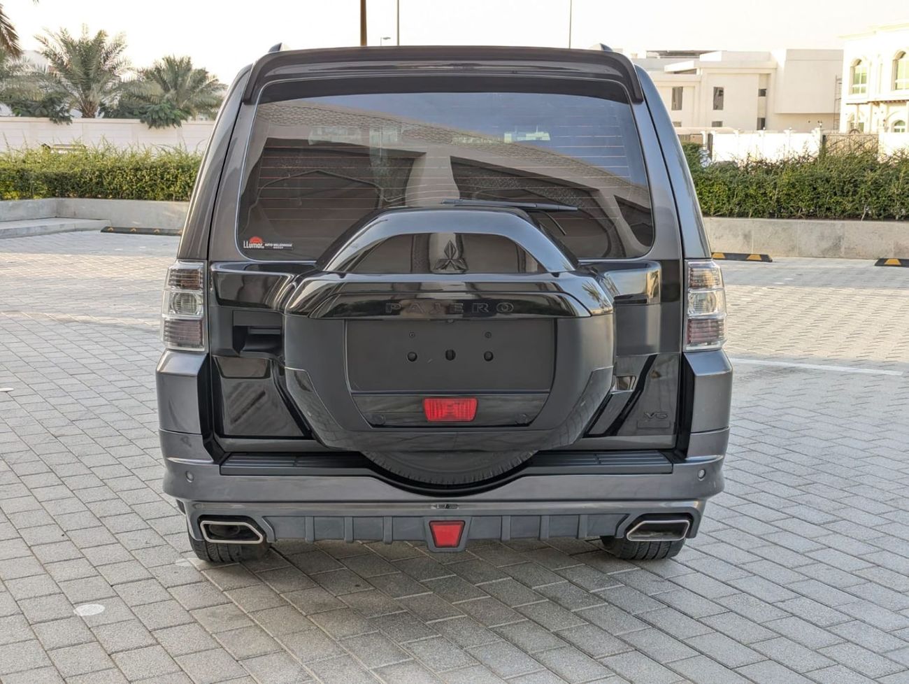 Mitsubishi Pajero Mitsubishi Pajero 2017 grey LHD Petro engine