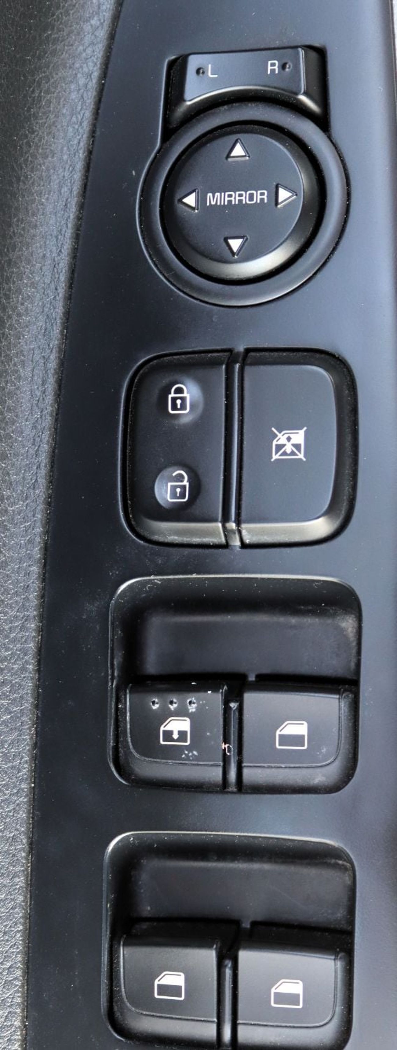 Kia Rio EX 1.4L (100 HP) Hatchback