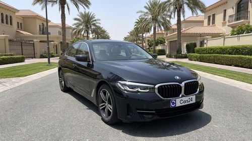 بي أم دبليو 520i JOY EDITION كارس24 هي سوق ضخم للسيارات المستعملة موثوق ومضمون ٪كارس24 هي سوق ضخم للسيارات المستعملة موثوق ومضمون