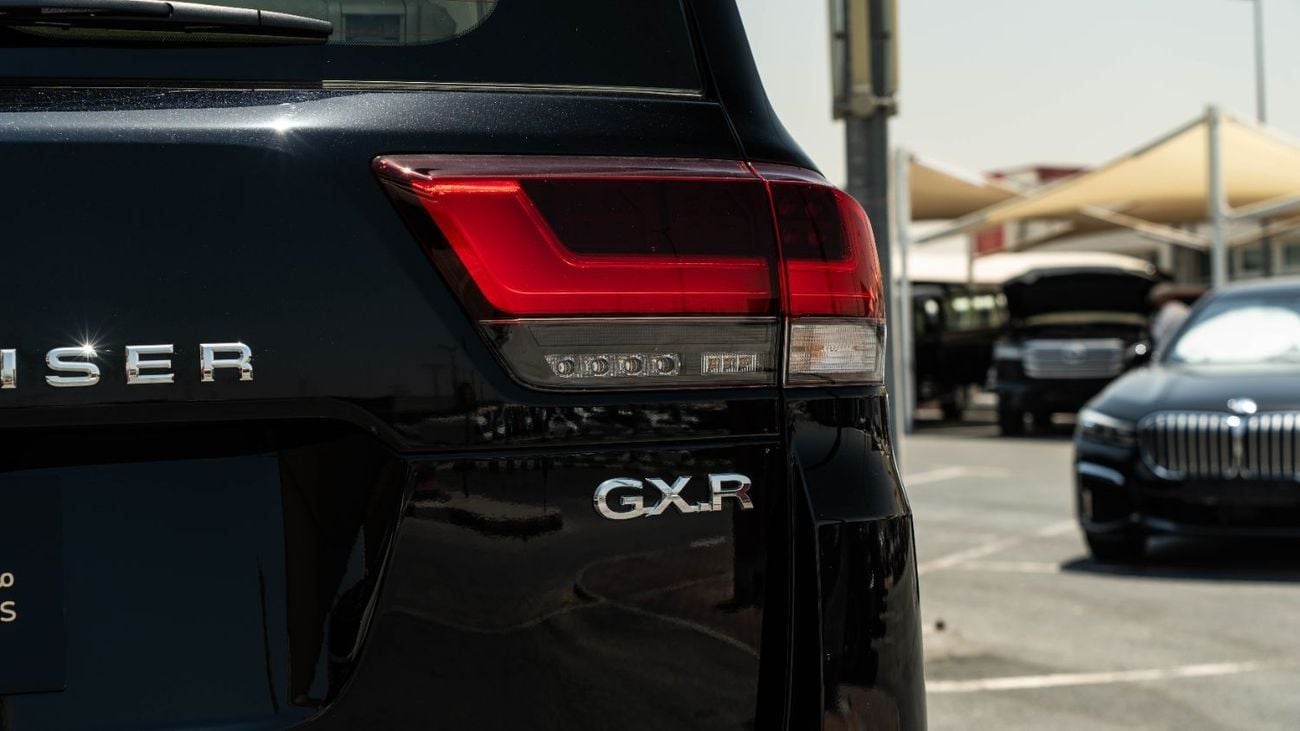 Toyota Land Cruiser GXR | 4.0L | V6 | 2026