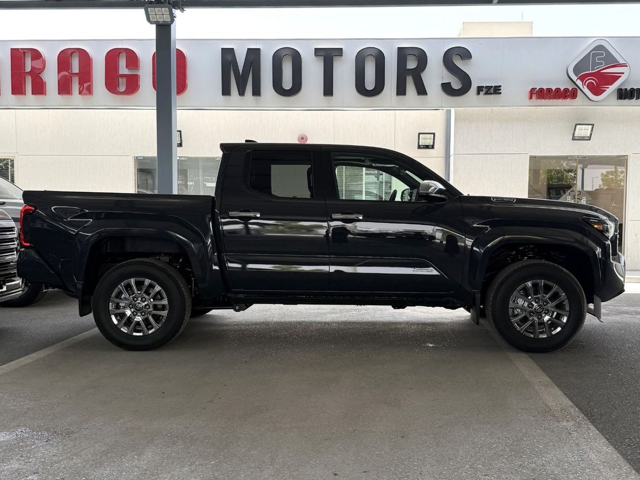 Toyota Tacoma LIMITED I-FORCE MAX HYBRID FULL