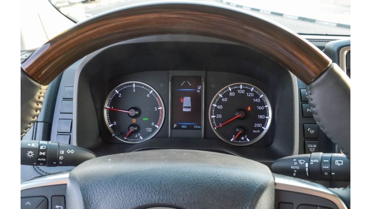 Toyota Granvia TOYOTA GRANVIA PREMIUM 2.8L RWD DIESEL MINIVAN 2025