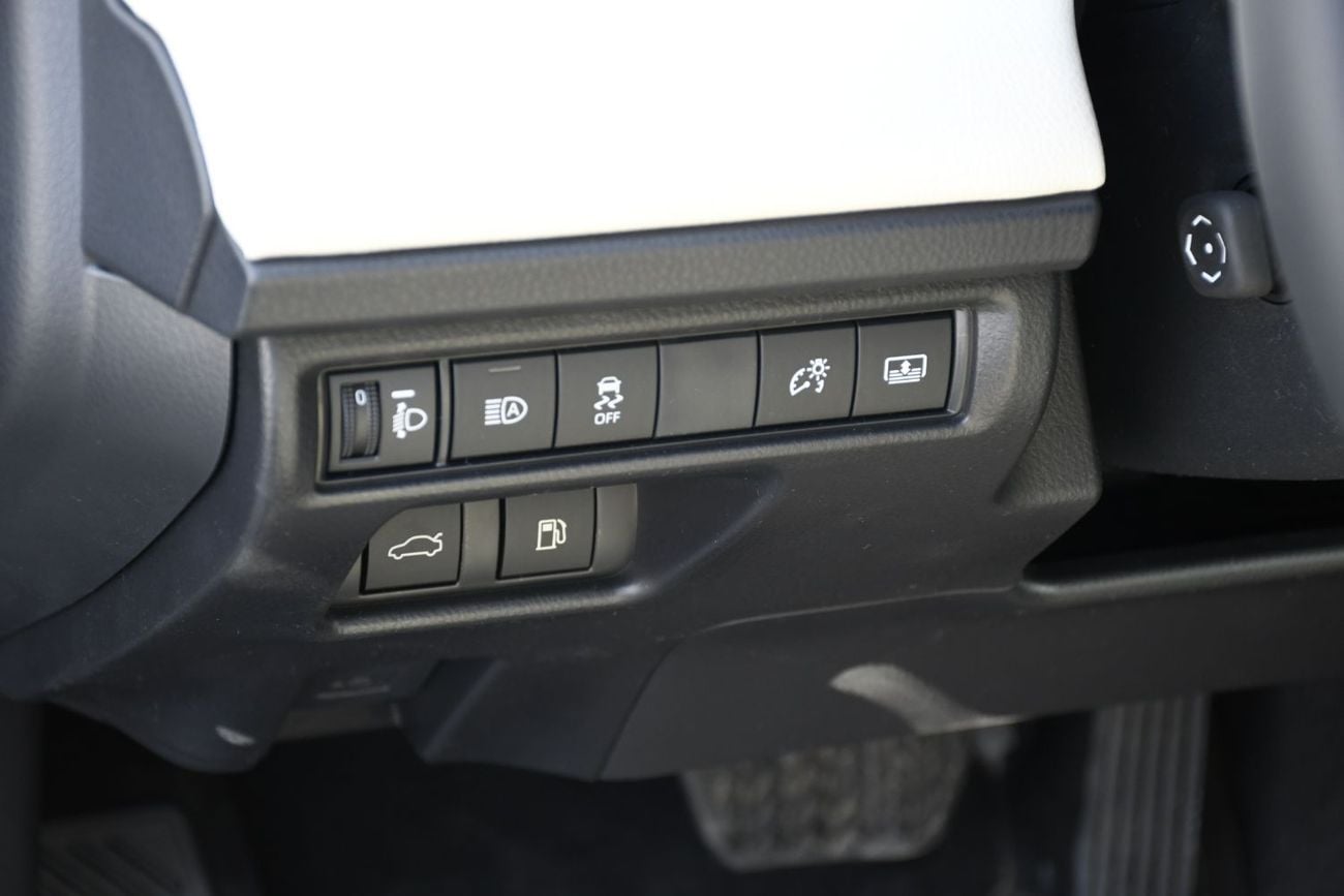 Toyota Camry GLE 2.5L PETROL (READY STOCK)