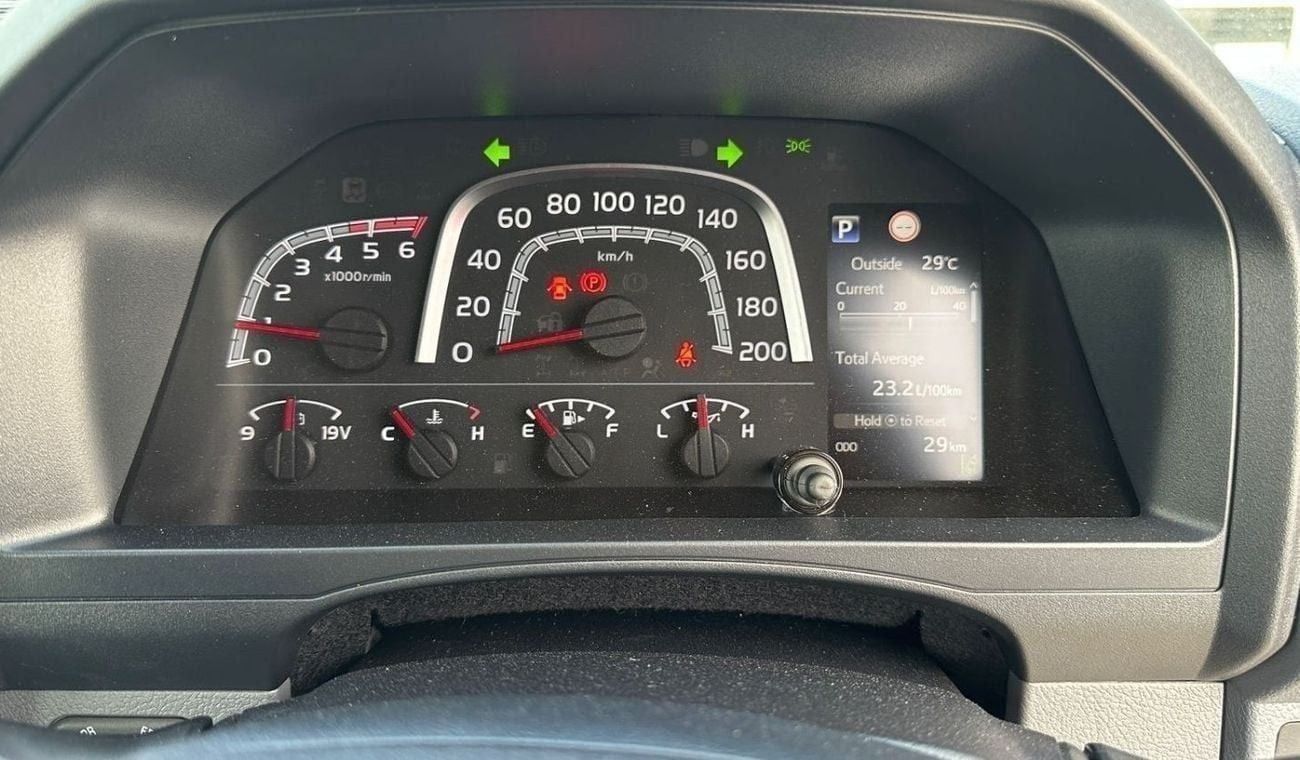 Toyota Land Cruiser 70 GDJ76 RHD AUTOMATIC DIESEL