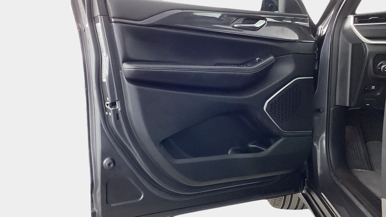 Jeep Cherokee Altitude | upto AED 20,000 Ramadan Discount | Guaranteed Warranty | 0 Down Payment