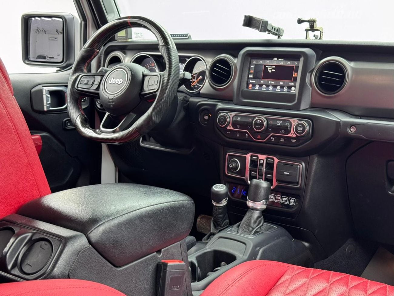 Jeep Gladiator 2021 Jeep Gladiator Sport, 2027 Jeep Warranty, Full Jeep Service History, Carbon Fiber Interior, GCC