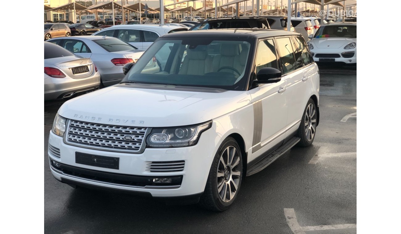 Land Rover Range Rover Vogue SE Supercharged Rang Rover Vouge super charge model 2013 GCC car prefect condition from inside and outside