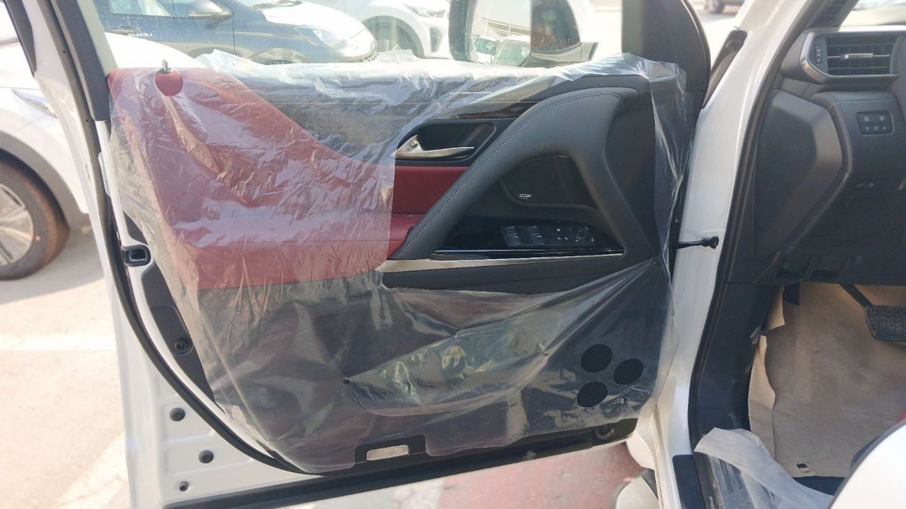 لكزس LX 700h Signature