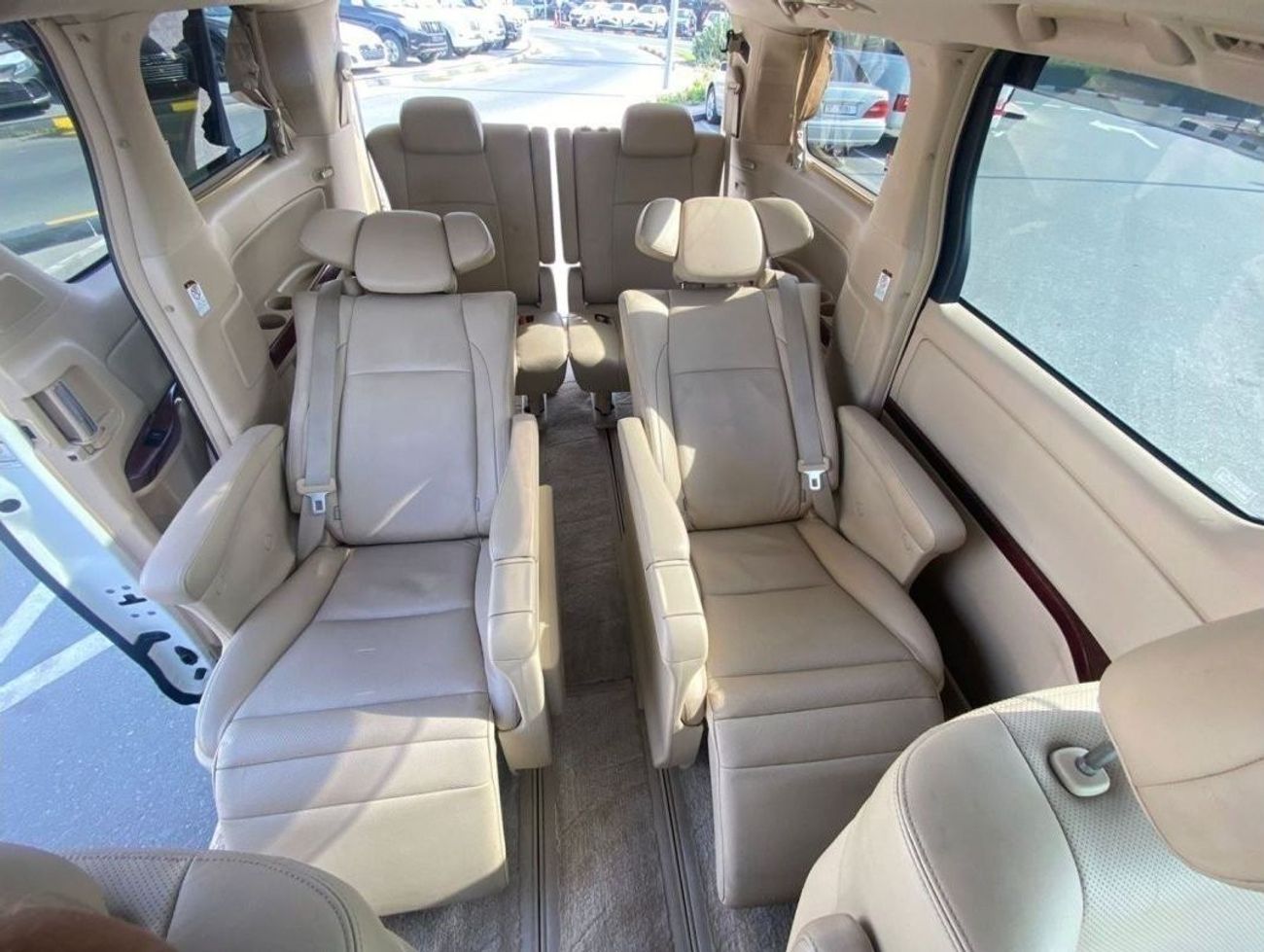 Toyota Alphard TOYOTA ALPHRED VIP  V6 FULL OPTIONS 2012 RIGHT HAND DRIVE