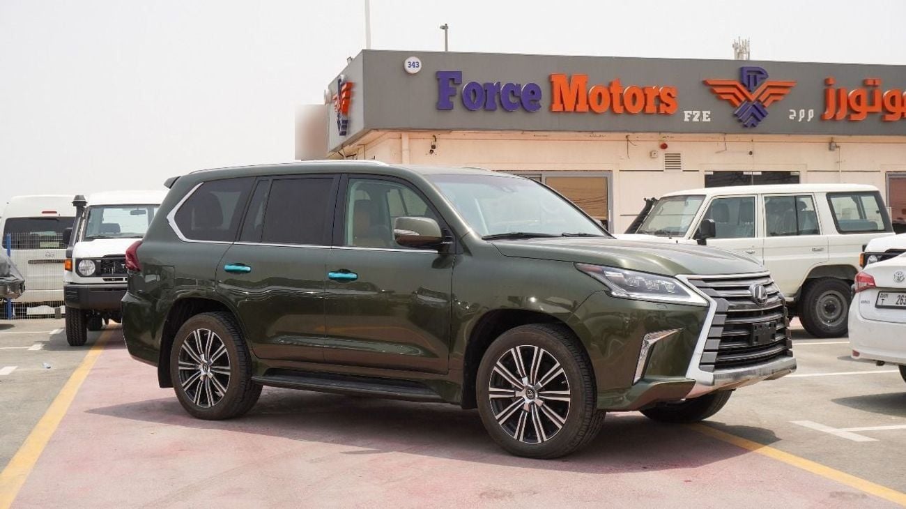 Lexus LX 570 LEXUS LX570 5.7L V8 PETROL FULL OPTIONS