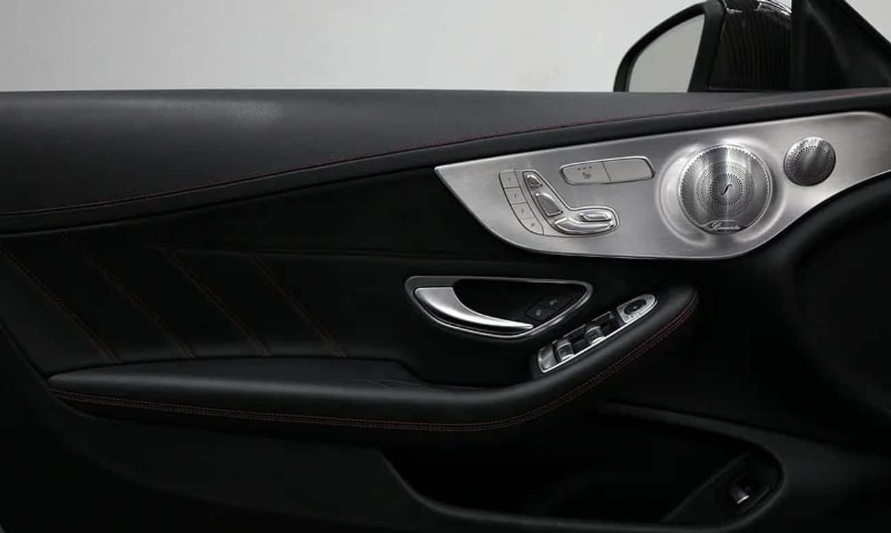 Mercedes-Benz C 63 AMG Std 4.0L Coupe