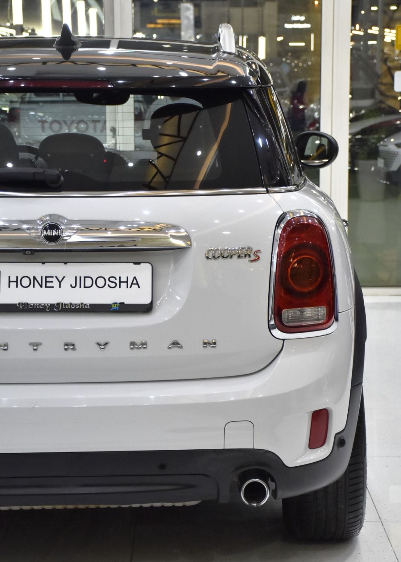 Mini Cooper S Countryman ALL4 EXCELLENT DEAL for our Mini Countryman Cooper S All4 ( 2018 Model ) in White Color GCC Specs
