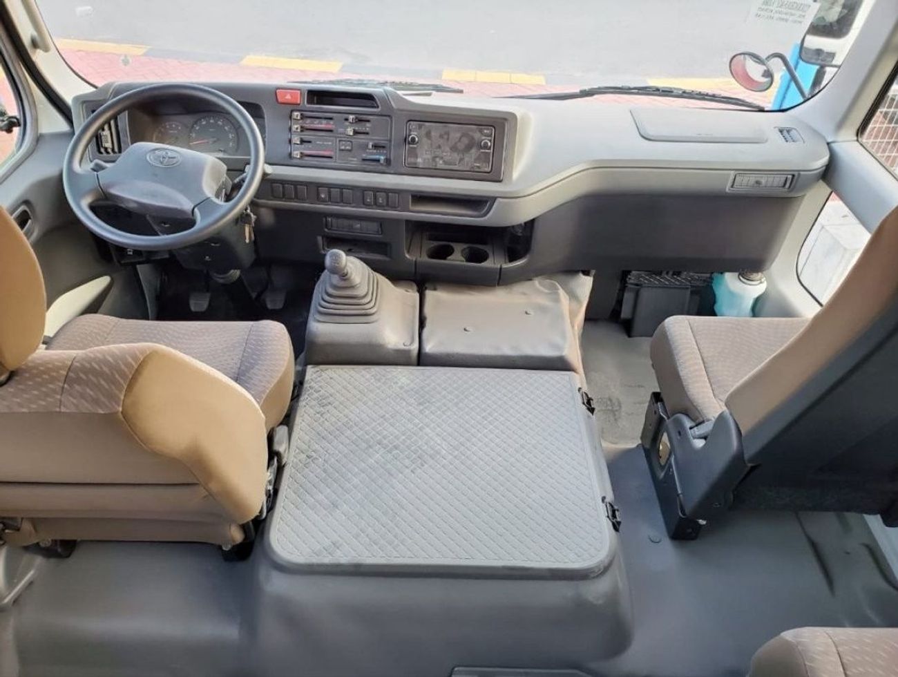 Toyota Coaster 2022 4.2L DSL 22 SEATS BUS FOR EXPORT ONLY