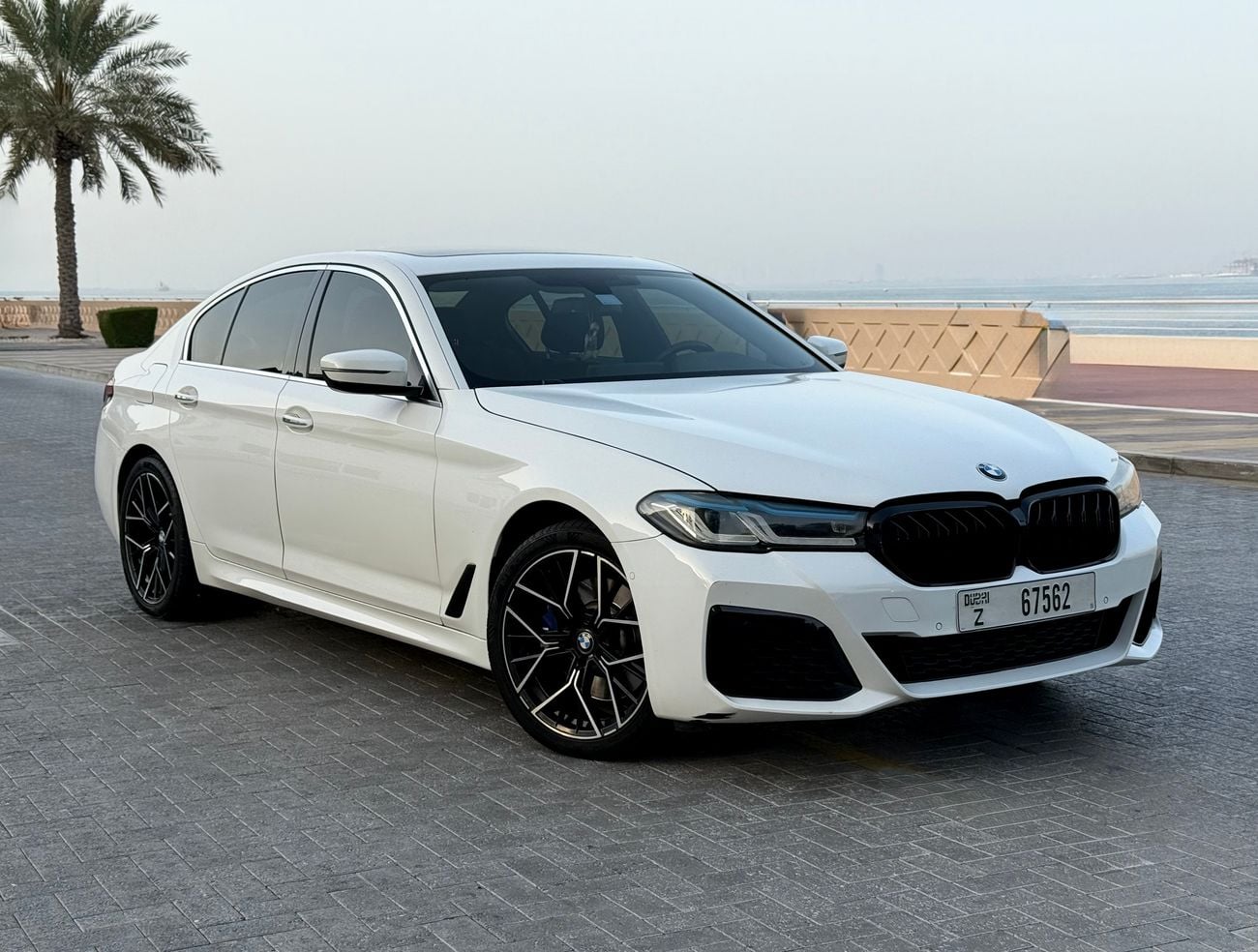 بي أم دبليو 530i