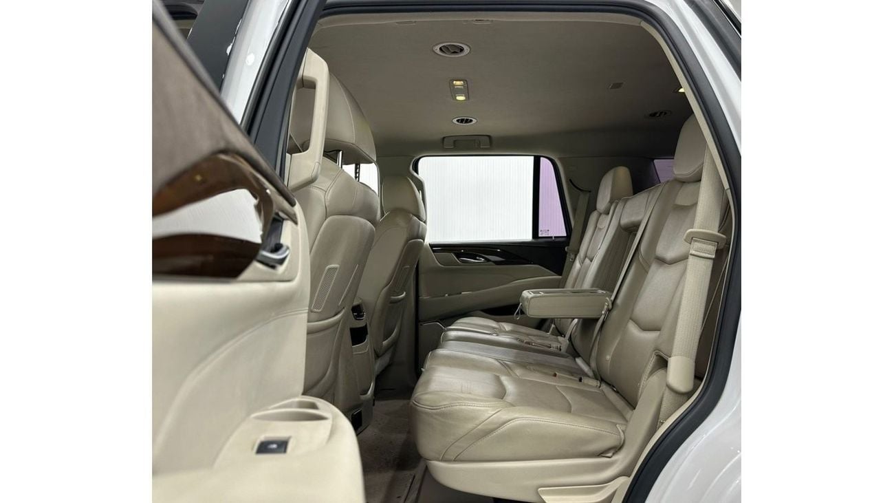 كاديلاك إسكالاد بلاتينوم 2017 Cadillac Escalade 7 Seater, Warranty, Service History, Full Options, GCC