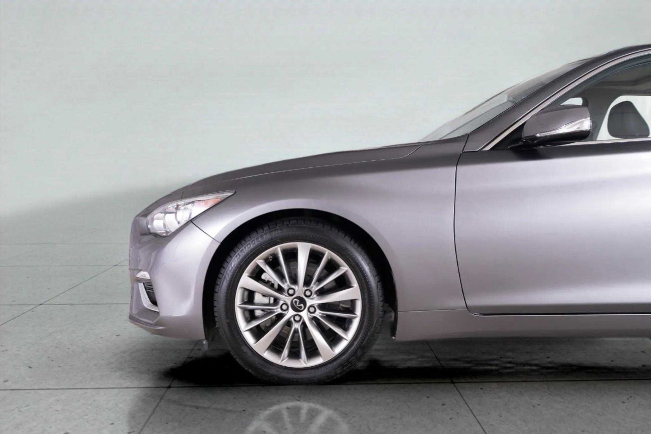 Infiniti Q50 Luxe 2.0L LUXE 3.0