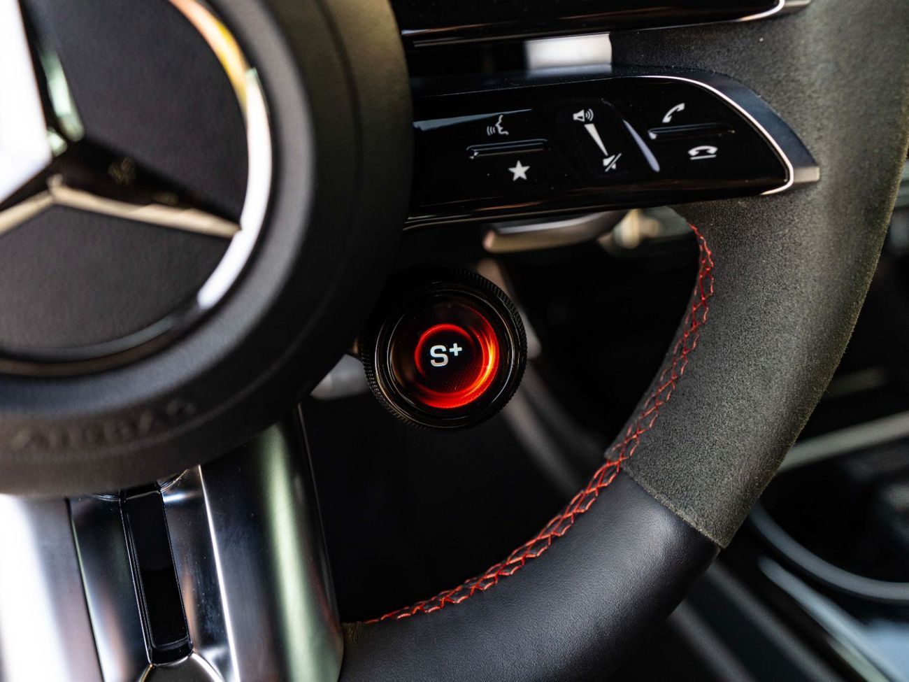 Mercedes-Benz A 35 AMG Std 2.0L