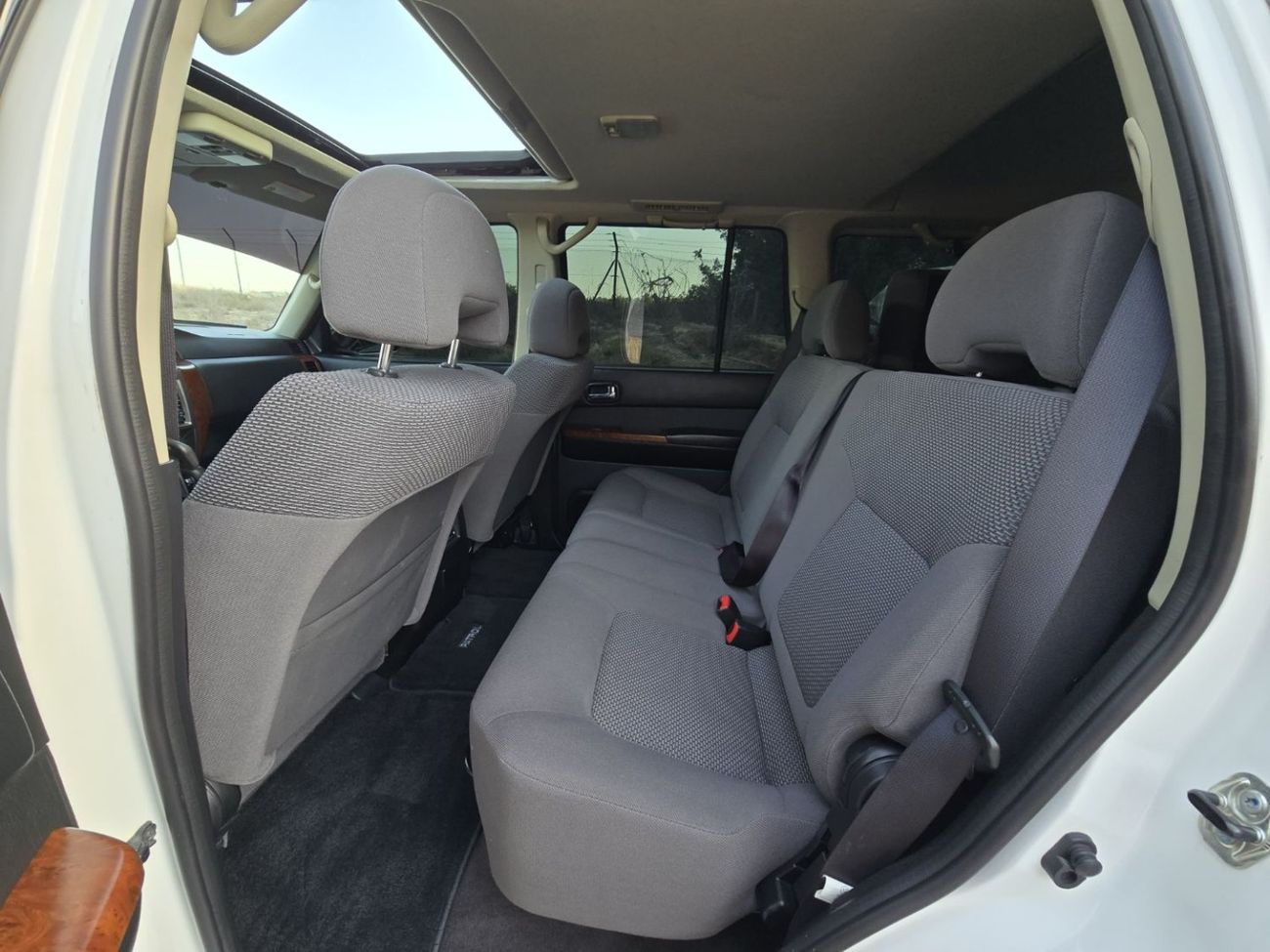 Nissan Patrol Safari GL 4.8L A/T (7 Seater) NISSAN PATROL SAFARI 2019 GCC ORGINAL PAINT // ACCIDENT FREE // PERFECT CONDI