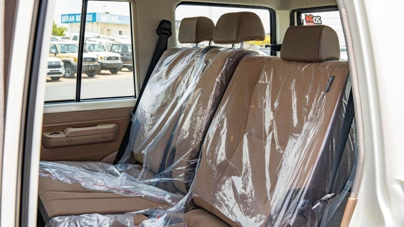 تويوتا لاند كروزر 70 2024 Toyota LC76 4.0L petrol MT Full option