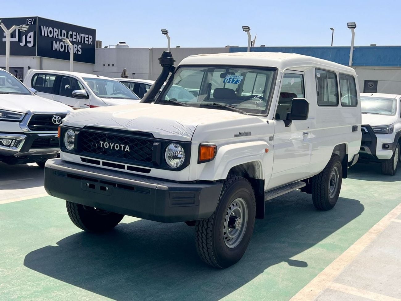 Toyota Land Cruiser 70 LC 78 HARDTOP 2.8L MT