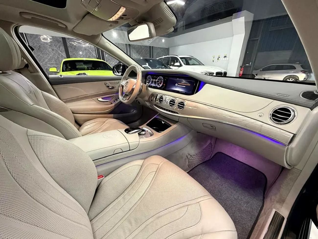Mercedes-Benz S 63 AMG Std 5.5L
