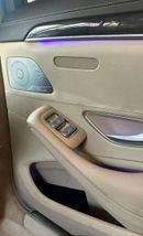 مرسيدس بنز S 550