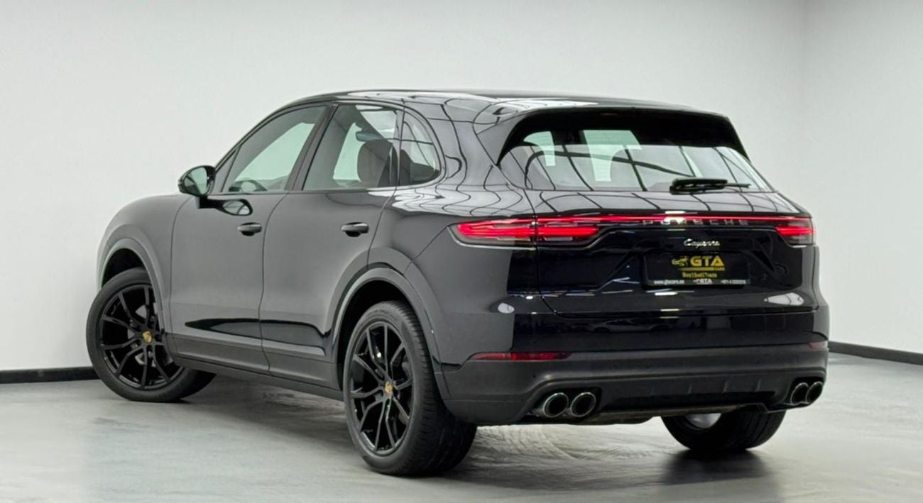 بورش كايان Std 3.0L (335 HP) 2022 Porsche Cayenne, Warranty, Full Service History, Sport Chrono Package, Excell