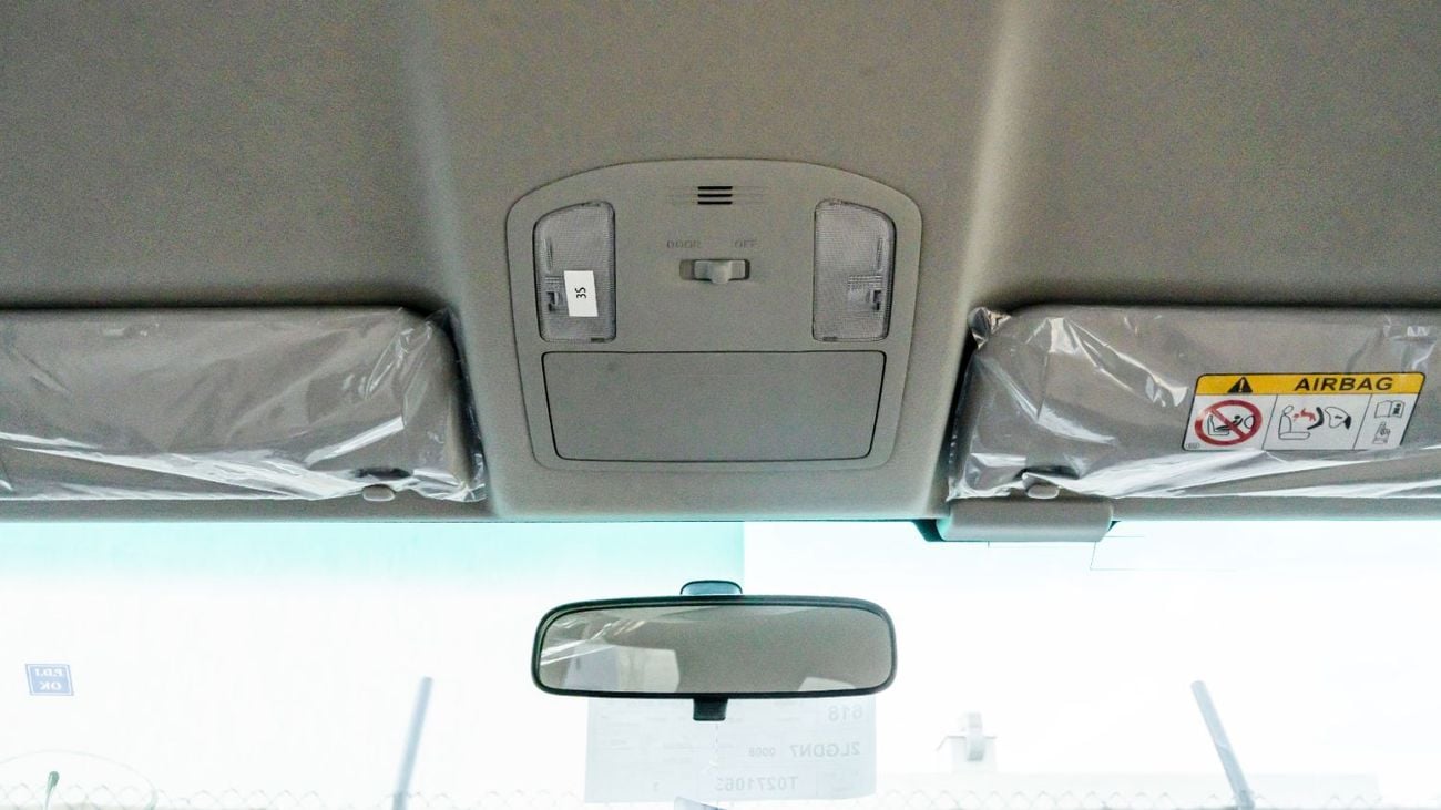 تويوتا فورتونر 2026 Toyota Fortuner GX 2.7 AT Petrol (Silver-Tan) RWD