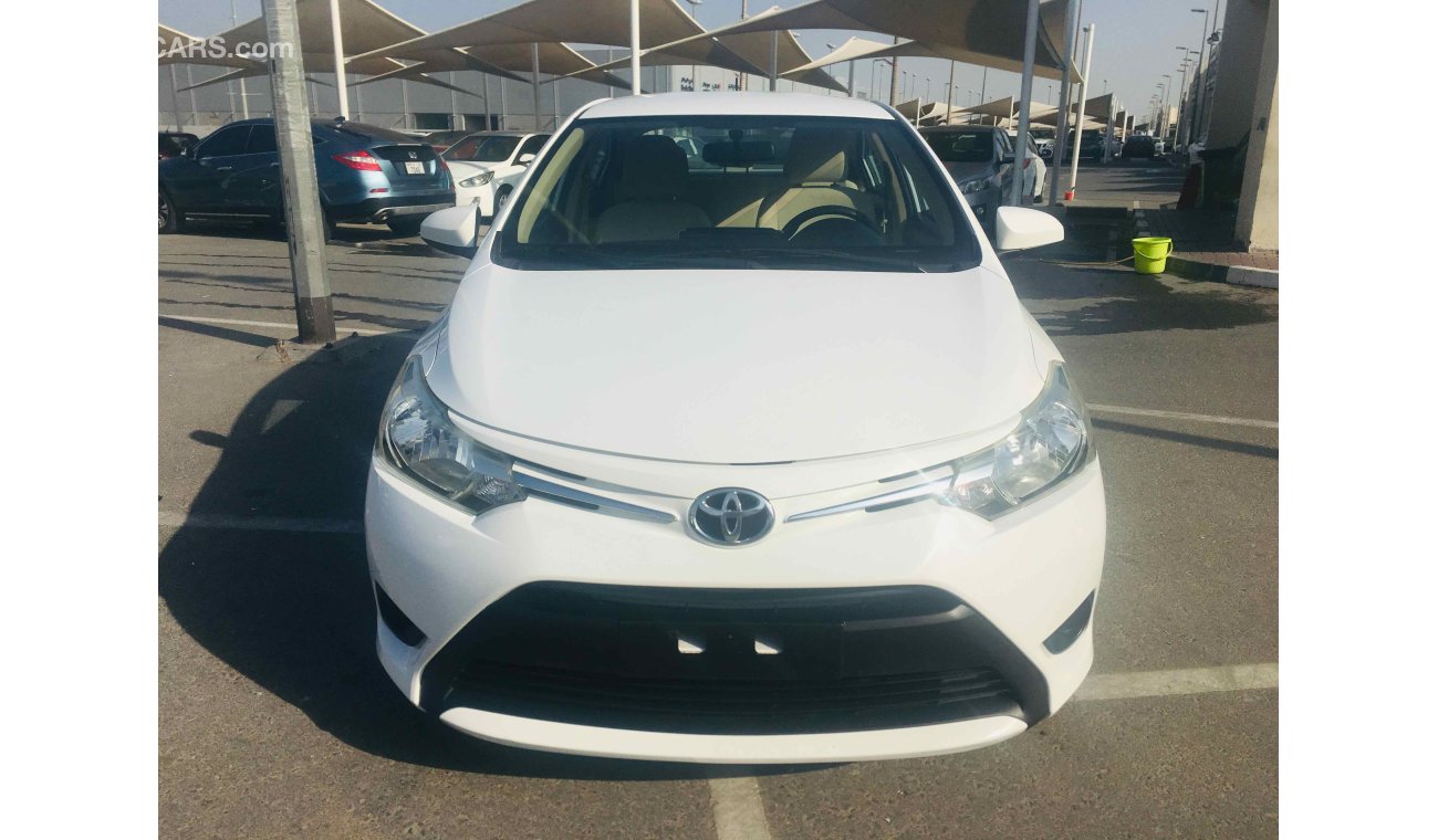 Toyota Yaris سياره نظيفه جدا بدون حوادث بحاله ممتاذه